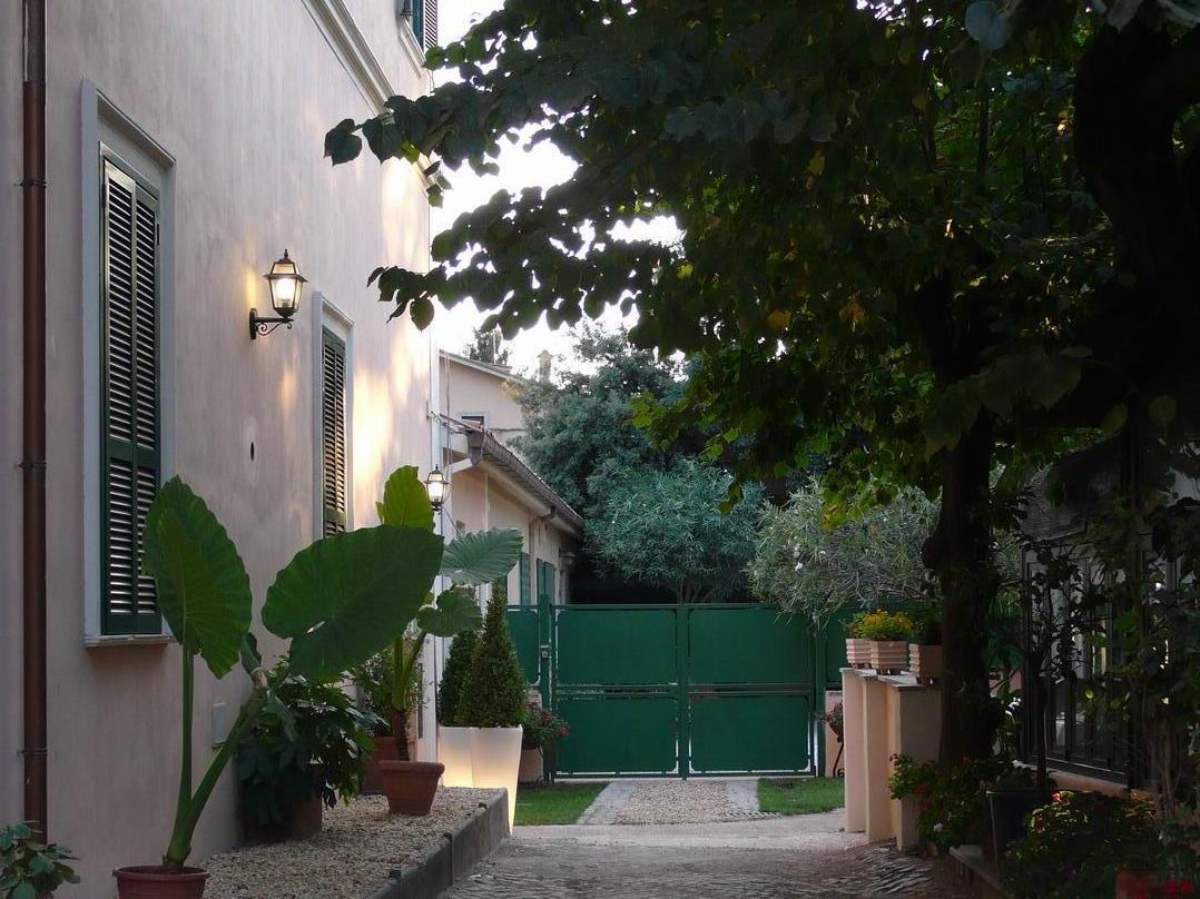 Gasthuis Delle Corse Rome